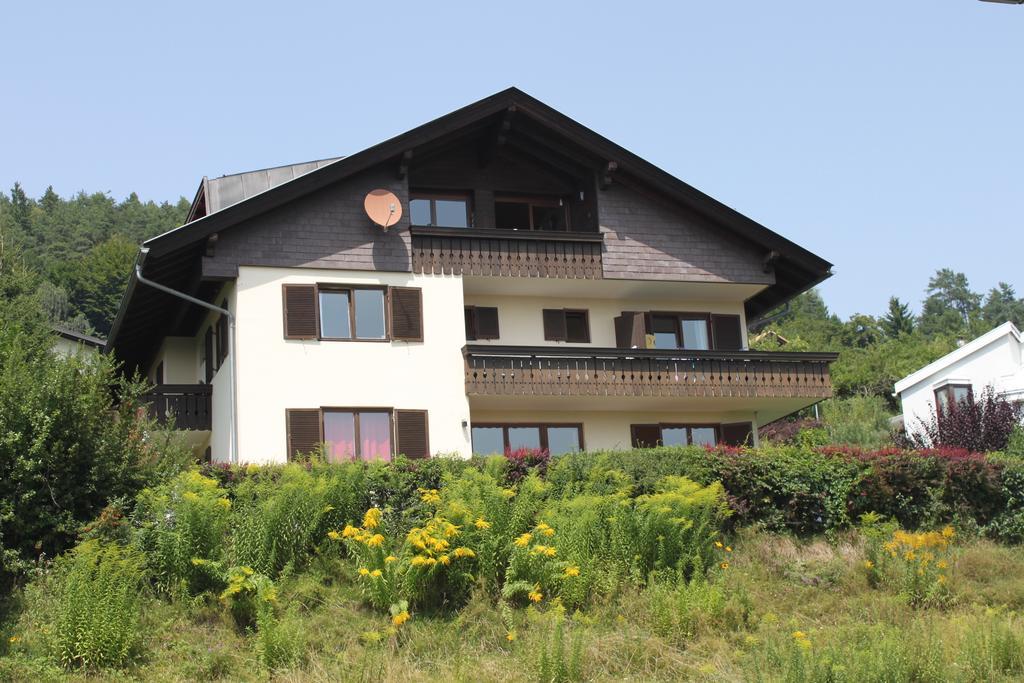 Appartementhaus Karawankenpromenade Velden am Worthersee Bagian luar foto