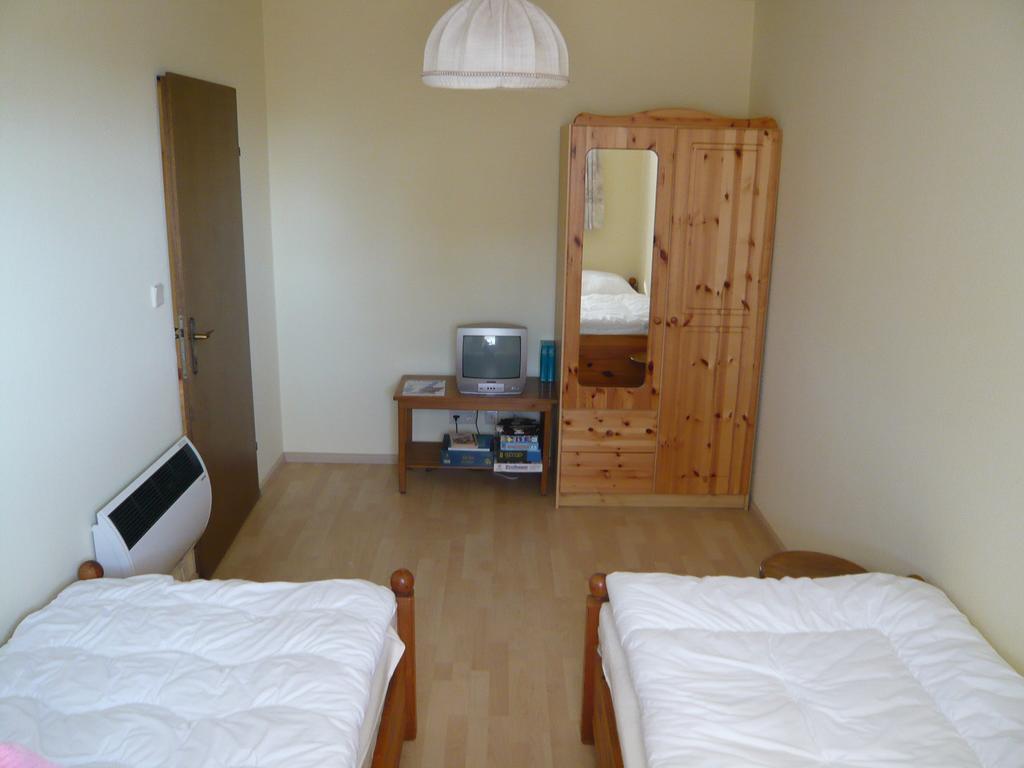 Appartementhaus Karawankenpromenade Velden am Worthersee Ruang foto
