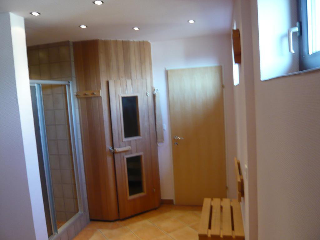 Appartementhaus Karawankenpromenade Velden am Worthersee Bagian luar foto